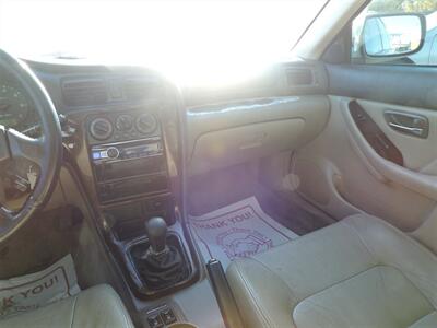 2001 Subaru Outback Limited   - Photo 14 - North Platte, NE 69101