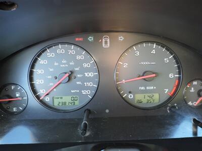 2001 Subaru Outback Limited   - Photo 17 - North Platte, NE 69101
