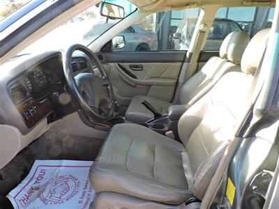 2001 Subaru Outback Limited   - Photo 9 - North Platte, NE 69101