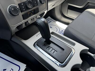 2011 Ford Escape XLT   - Photo 16 - Lexington, NE 68850