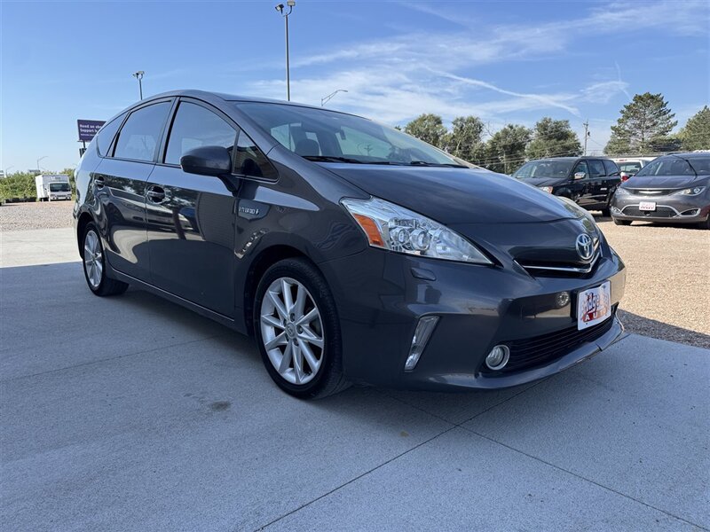 2014 Toyota Prius v Two - Photo 2 - Lexington, NE 68850