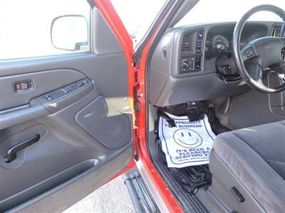 2005 GMC Sierra 1500 Work Truck   - Photo 13 - Lexington, NE 68850