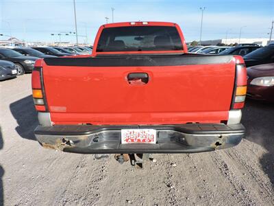 2005 GMC Sierra 1500 Work Truck   - Photo 6 - Lexington, NE 68850