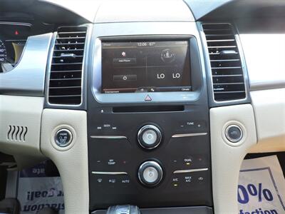 2015 Ford Taurus SEL   - Photo 17 - Lexington, NE 68850