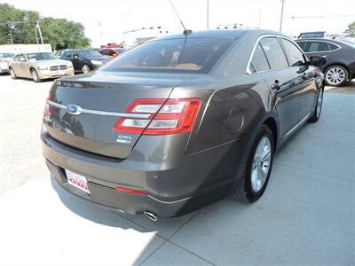 2015 Ford Taurus SEL   - Photo 5 - Lexington, NE 68850