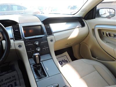 2015 Ford Taurus SEL   - Photo 14 - Lexington, NE 68850