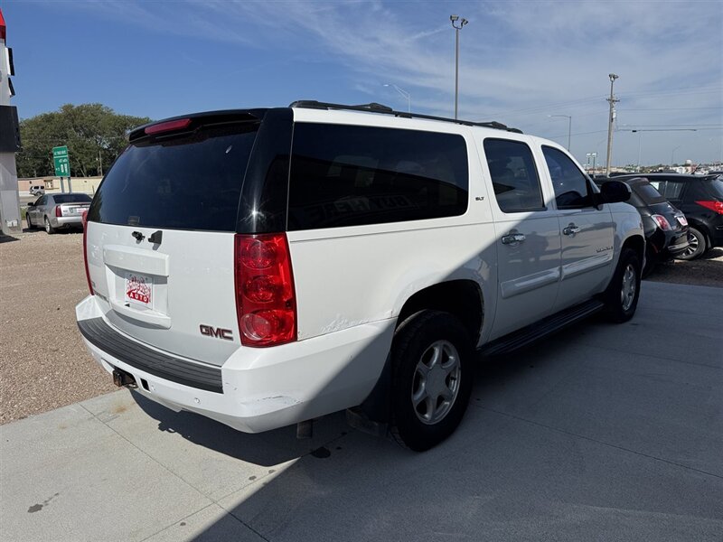 2007 GMC Yukon SLE - Photo 6 - Lexington, NE 68850