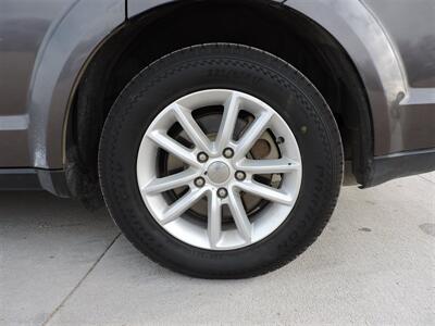 2017 Dodge Journey SXT - Photo 8 - Lexington, NE 68850