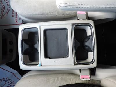 2013 Chrysler Town & Country Touring   - Photo 21 - North Platte, NE 69101