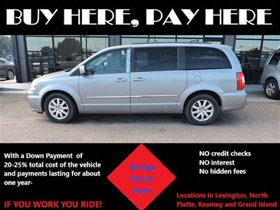 2013 Chrysler Town & Country Touring   - Photo 1 - North Platte, NE 69101