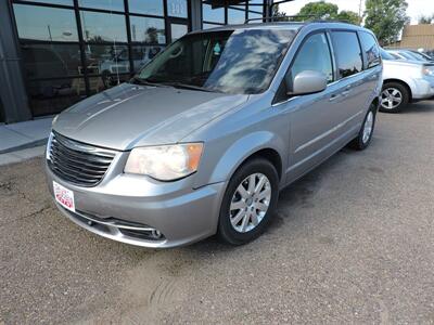 2013 Chrysler Town & Country Touring   - Photo 2 - North Platte, NE 69101