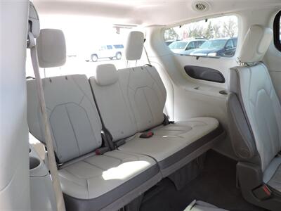 2017 Chrysler Pacifica Touring-L Plus   - Photo 12 - Lexington, NE 68850