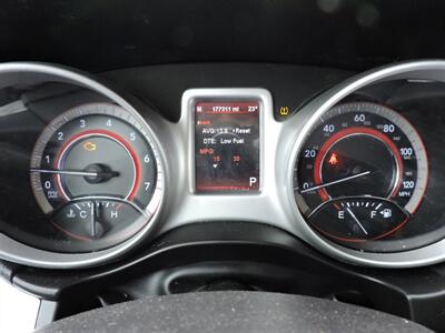 2012 Dodge Journey SXT   - Photo 17 - Lexington, NE 68850