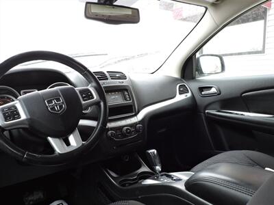 2012 Dodge Journey SXT   - Photo 14 - Lexington, NE 68850