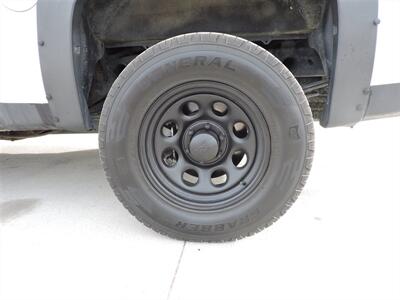 2013 Chevrolet Silverado 1500 LT   - Photo 8 - Lexington, NE 68850