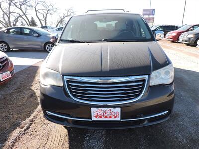 2012 Chrysler Town & Country Limited   - Photo 3 - Lexington, NE 68850