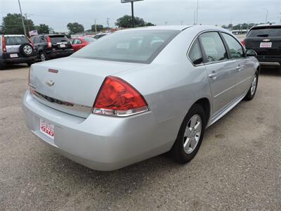 2010 Chevrolet Impala LT   - Photo 5 - North Platte, NE 69101