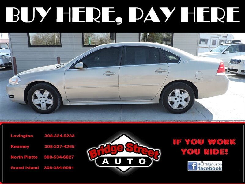 2009 Chevrolet Impala LS   - Photo 1 - Lexington, NE 68850