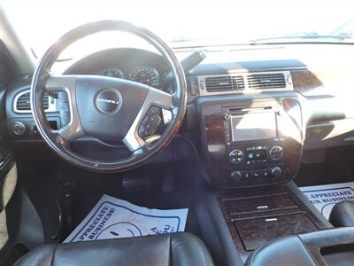 2014 GMC Yukon Denali   - Photo 10 - Lexington, NE 68850