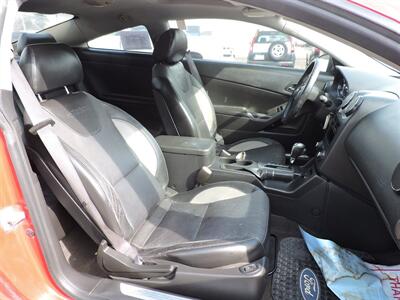 2006 Pontiac G6 GTP   - Photo 10 - North Platte, NE 69101
