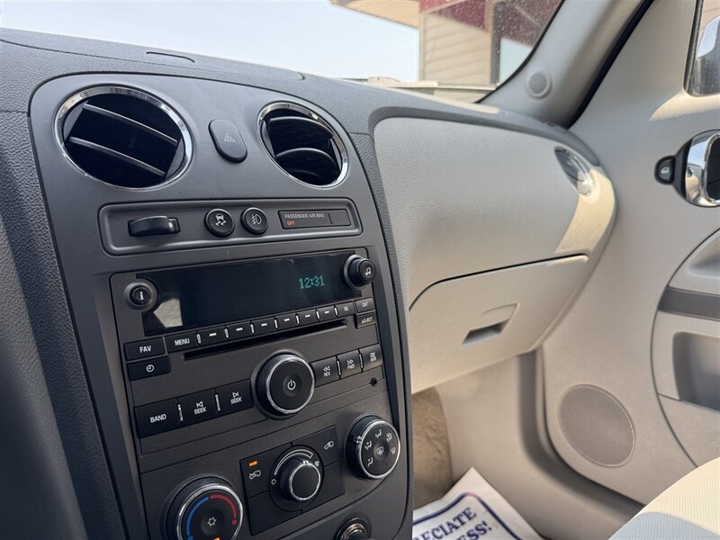 2011 Chevrolet HHR LT - Photo 17 - Lexington, NE 68850