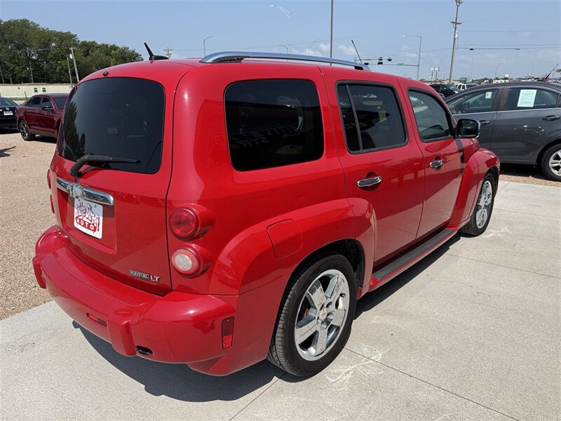 2011 Chevrolet HHR LT - Photo 6 - Lexington, NE 68850