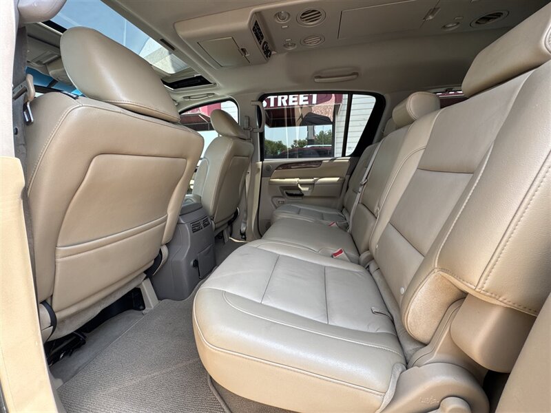 2011 Nissan Armada SV - Photo 9 - Lexington, NE 68850