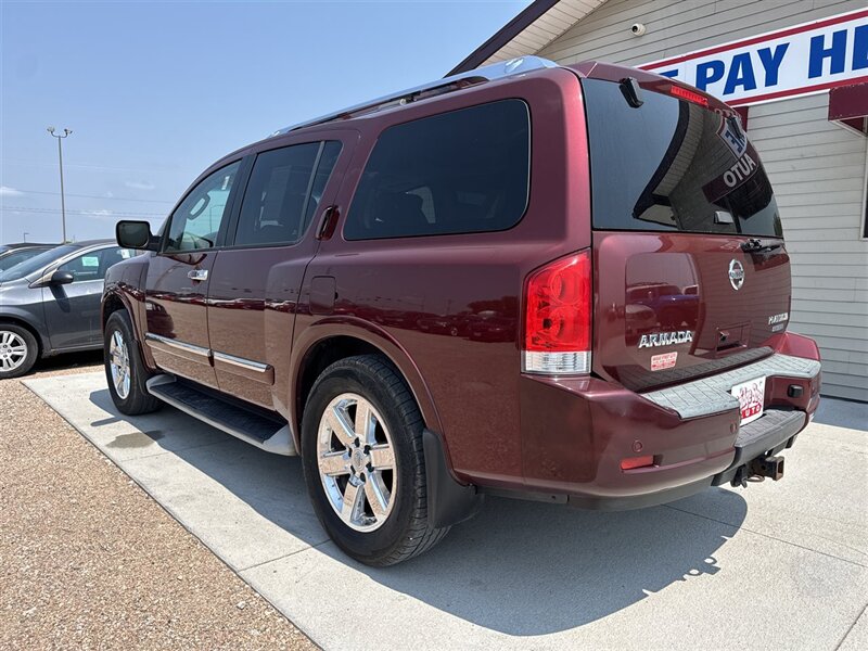 2011 Nissan Armada SV - Photo 8 - Lexington, NE 68850