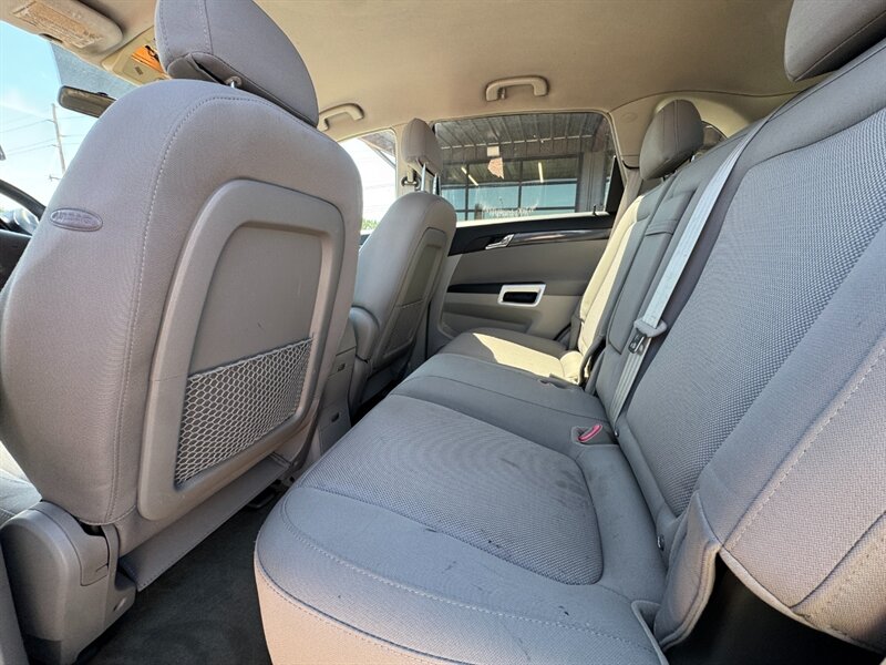 2009 Saturn Vue XE - Photo 9 - North Platte, NE 69101