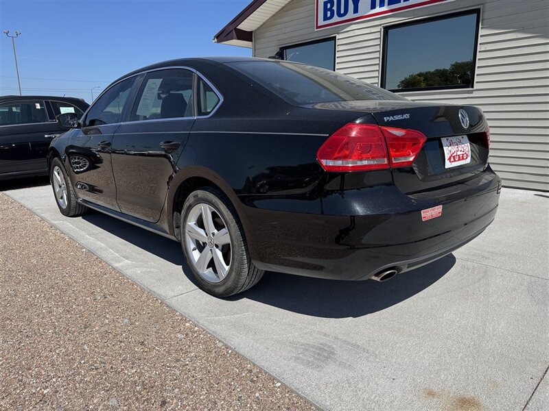 2013 Volkswagen Passat TDI SE - Photo 8 - Lexington, NE 68850