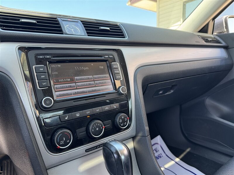 2013 Volkswagen Passat TDI SE - Photo 17 - Lexington, NE 68850