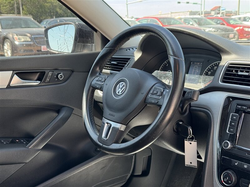 2013 Volkswagen Passat TDI SE - Photo 3 - Lexington, NE 68850