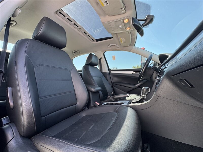 2013 Volkswagen Passat TDI SE - Photo 9 - Lexington, NE 68850