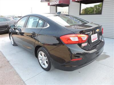 2017 Chevrolet Cruze LT Auto   - Photo 7 - Lexington, NE 68850