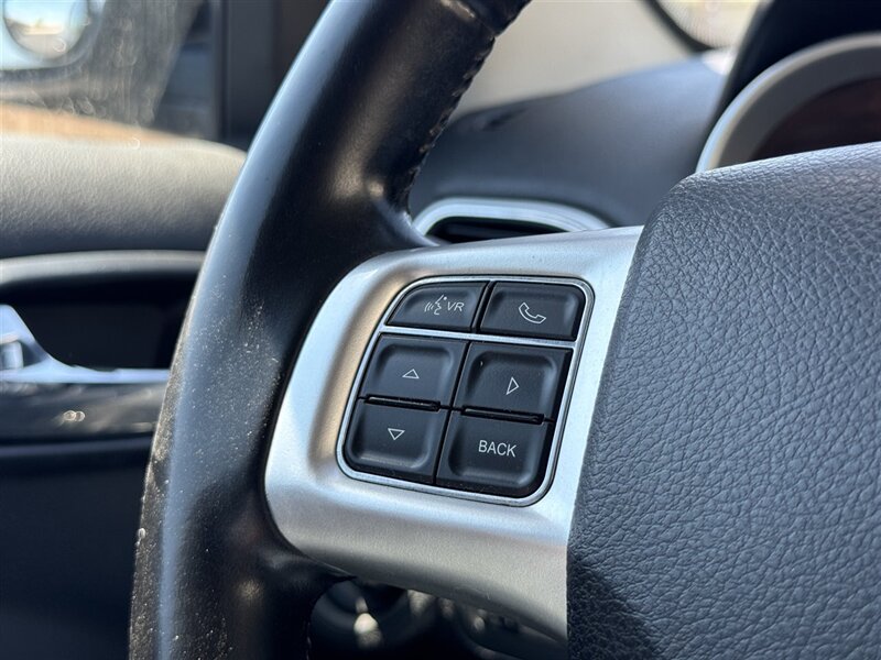 2012 Dodge Journey Crew - Photo 11 - Kearney, NE 68847