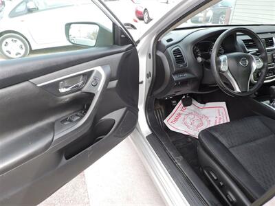 2017 Nissan Altima 2.5   - Photo 15 - Lexington, NE 68850