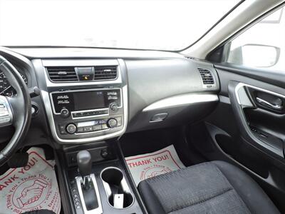 2017 Nissan Altima 2.5   - Photo 14 - Lexington, NE 68850