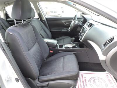 2017 Nissan Altima 2.5   - Photo 10 - Lexington, NE 68850