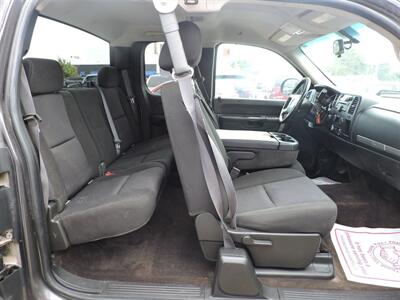 2011 Chevrolet Silverado 2500 LT   - Photo 12 - North Platte, NE 69101