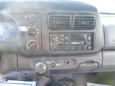 1998 Dodge Dakota   - Photo 13 - Grand Island, NE 68801