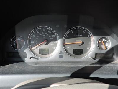 2004 Volvo V70 2.4   - Photo 15 - North Platte, NE 69101