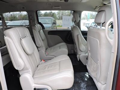 2013 Chrysler Town & Country Touring-L   - Photo 14 - Lexington, NE 68850