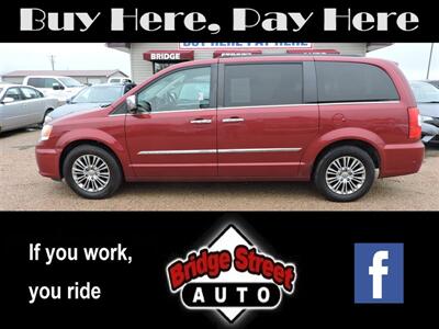 2013 Chrysler Town & Country Touring-L   - Photo 1 - Lexington, NE 68850