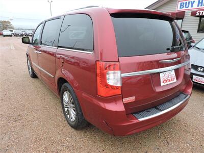 2013 Chrysler Town & Country Touring-L   - Photo 7 - Lexington, NE 68850