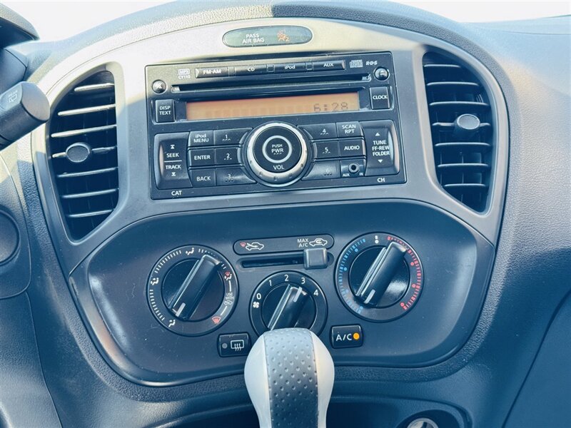 2014 Nissan JUKE S - Photo 17 - Lexington, NE 68850