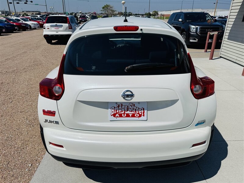 2014 Nissan JUKE S - Photo 7 - Lexington, NE 68850