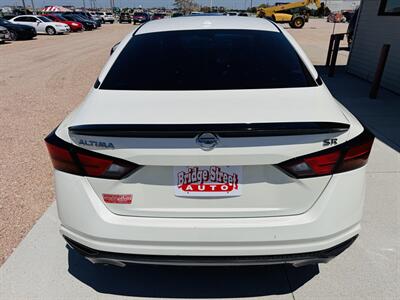 2019 Nissan Altima 2.5 SR - Photo 8 - Lexington, NE 68850