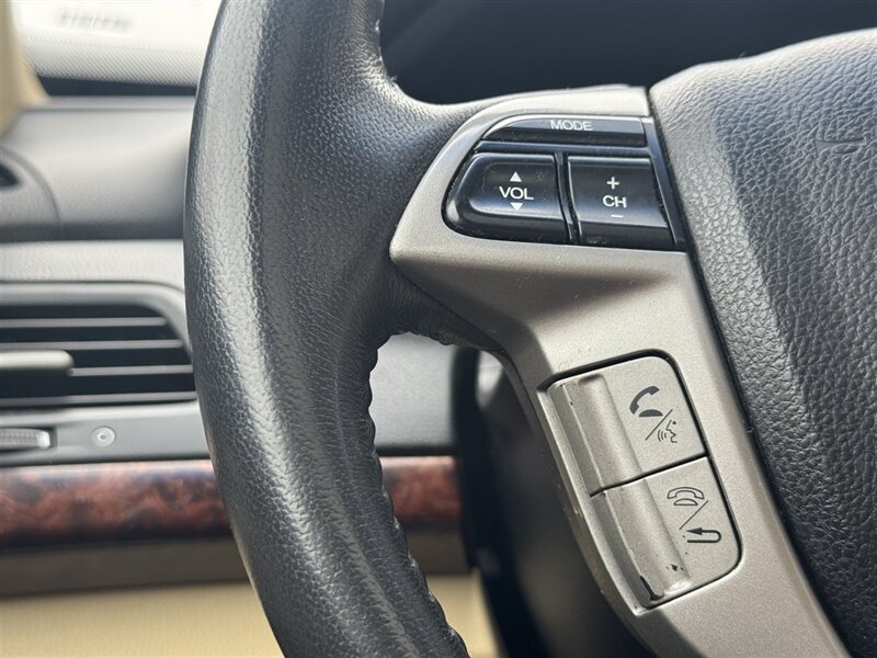 2012 Honda Crosstour EX-L - Photo 15 - Lexington, NE 68850