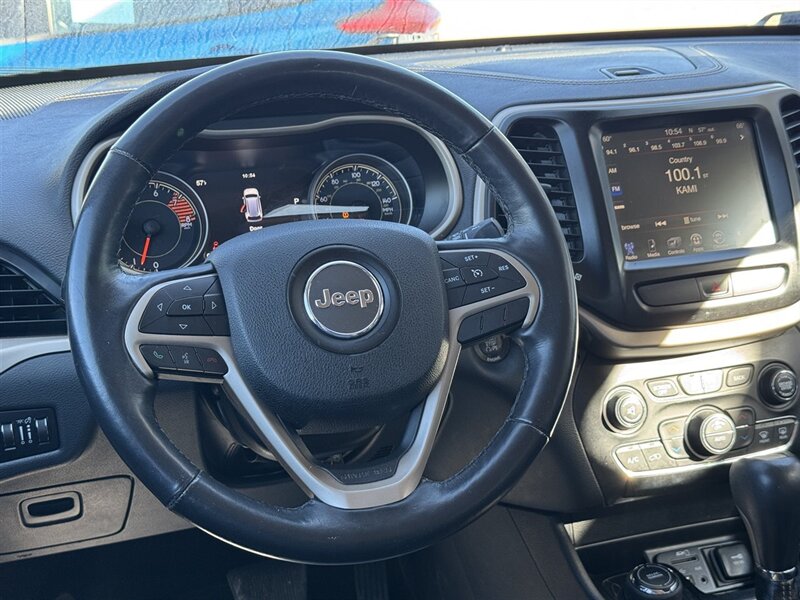 2016 Jeep Cherokee Limited - Photo 11 - Lexington, NE 68850
