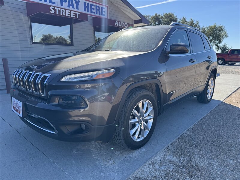 2016 Jeep Cherokee Limited - Photo 5 - Lexington, NE 68850